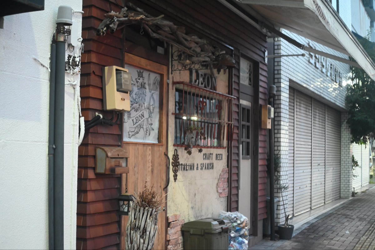 ty_yunomama's tweet image. なんかピントが甘々
朝早いし雨が降っていて
薄暗いから?
急いでシャッターを切るから?
レンズが汚れているから?
おはようございます
Industar 61/A3 50mm F2.8
 #photography
 #classiclens