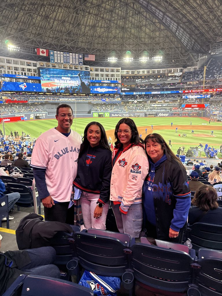 LenaSpringer's tweet image. Game 1, let’s go! #WANTITALL