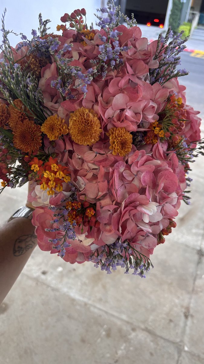 Las flores como la vida: en Remix