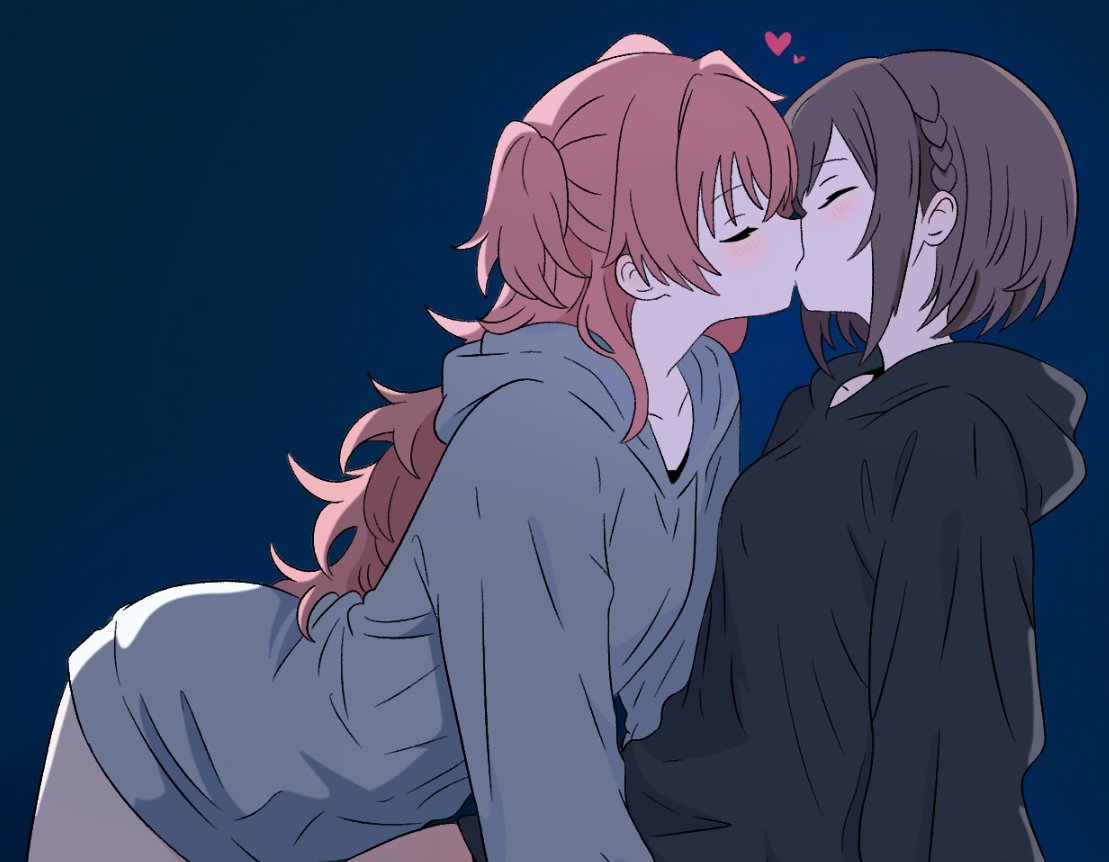 Day 6: Late Night #AirienaWeek2025

This was the best I could do with a half-broken tablet, I wish the colouring was better, but this will have to do 🥺