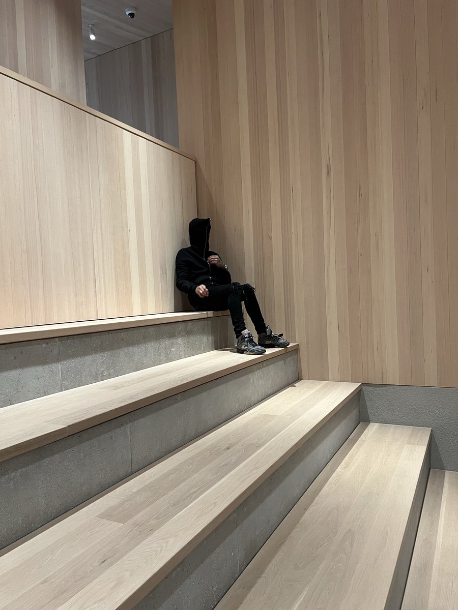 ovo (@icoulddrop) on Twitter photo 