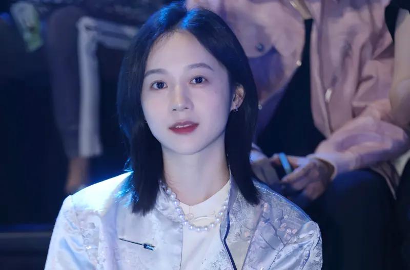 绍兴极品美女外围☞外围上门！商务伴游！专注高端资源，（电话微信