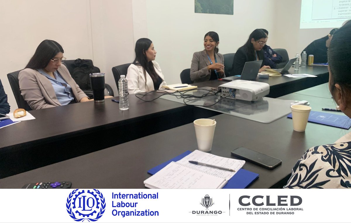 Se lleva acabo la segunda sesion de la implementación de la herramienta impartida por la Organización Internacional del Trabajo (OIT) ante este Centro de Conciliación. 

En donde destacan los principios y buenas prácticas que permiten el logro de los objetivos institucionales.