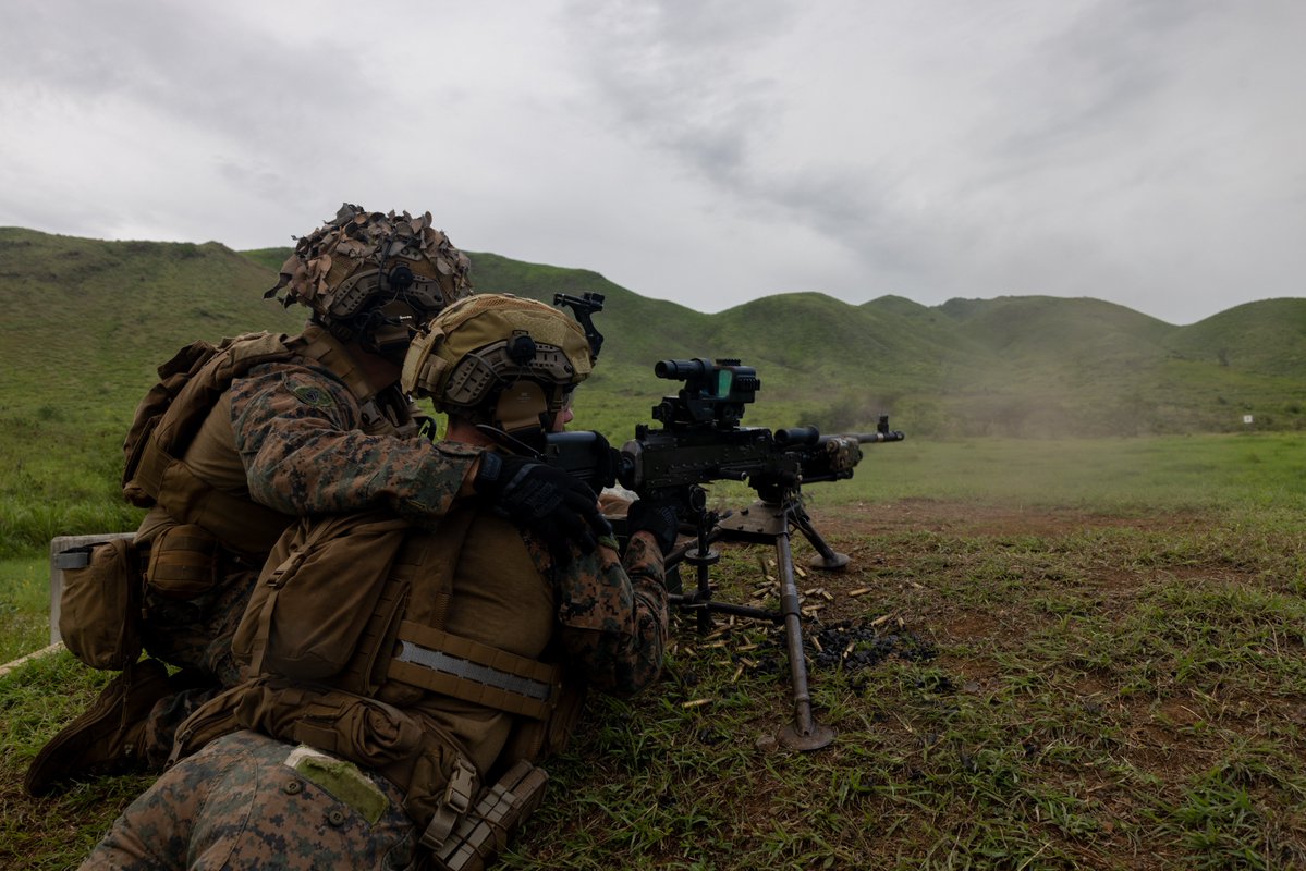 22nd_MEU's tweet image. 📍Puerto Rico
#marines with Battalion Landing Team 3/6, 22nd Marine Expeditionary Unit (Special Operations Capable), conduct a live fire M240B range on Camp Santiago, Puerto Rico, Sep. 18, 2025.
@USMC 📸 by LCpl. Kyle Baskin
@NAVSOUS4THFLT @Southcom @DeptofWar
