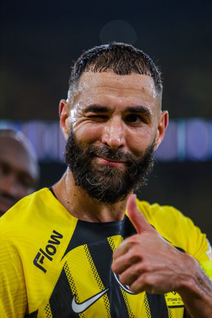 والله مو شخصنة 

بس لو عندنا "مهاجم هداف" كنا فايزين أربعة 💔