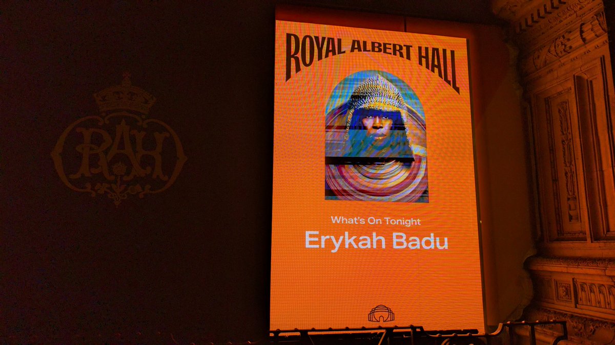 lucinda.macpherson tweet media