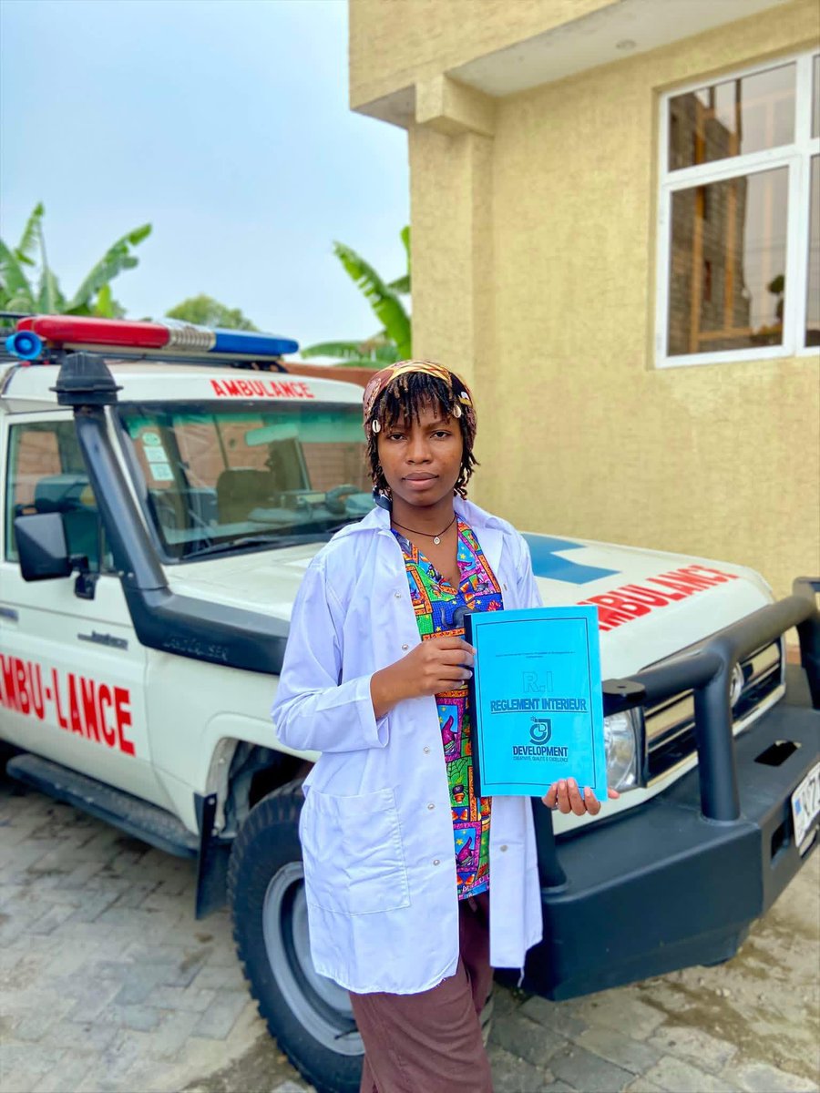 CjDevelopmentTC's tweet photo. Elle s’appelle Mwinja.
Ambassadrice CJ DEVELOPMENT à Goma 🇨🇩,
elle incarne la résilience, la rigueur et la dignité.
Dans le chaos, elle a choisi la mission.
Et c’est ce choix qui fait d’elle une gardienne de vision.
#CJDevelopment #RDC #Leadership #Goma #Impact https://t.co/QUIEb4y2bA