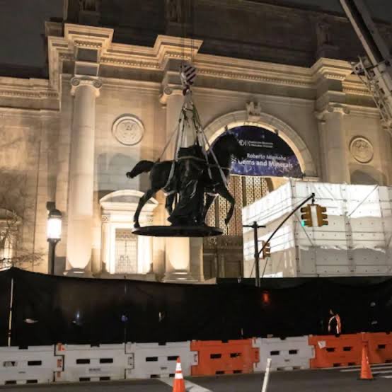Anthony Cumia (@anthonycumia) on Twitter photo Erasing history? Like this? Erasing history? Like this?