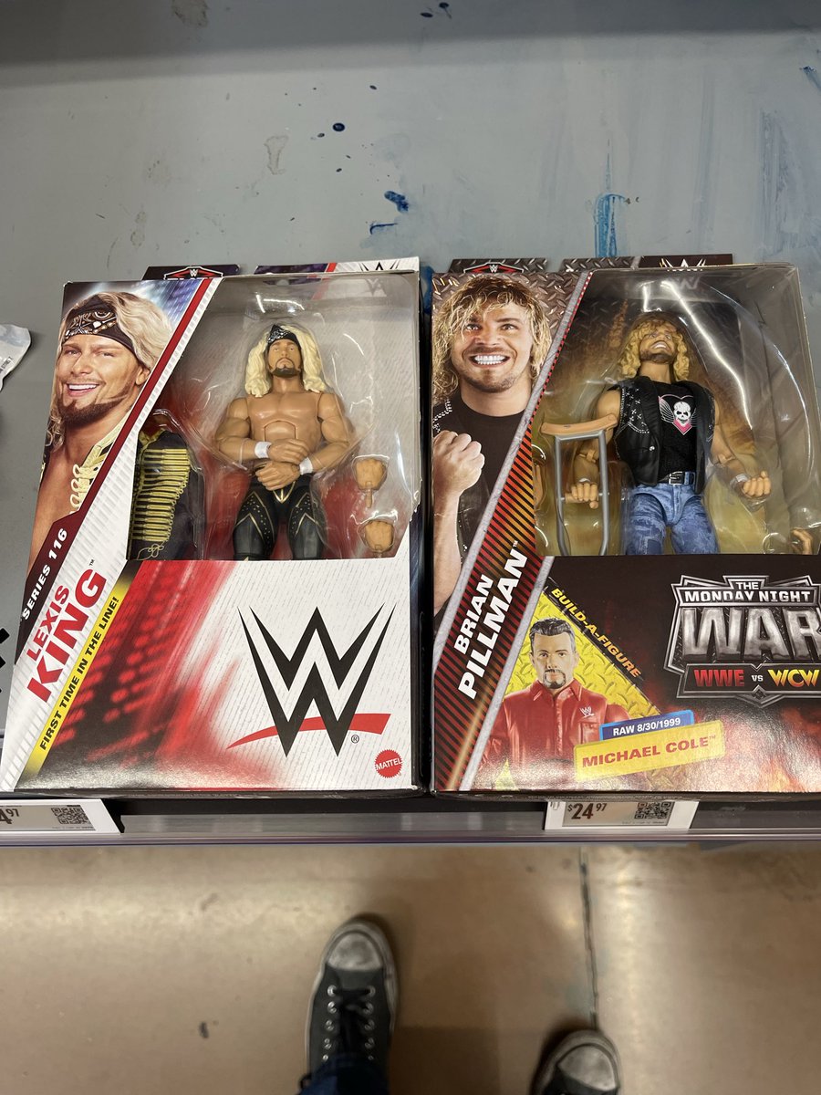 ljsandoval1981's tweet photo. @LexisKingWWE was at Walmart thinking it was going to be a shit trip like it always is at Wally World & I came across these. They were literally right next to each other so I had no choice but to buy them! Great additions to the collection #flyingbrian #theloosecannon https://t.co/NkQ6xom8Nr