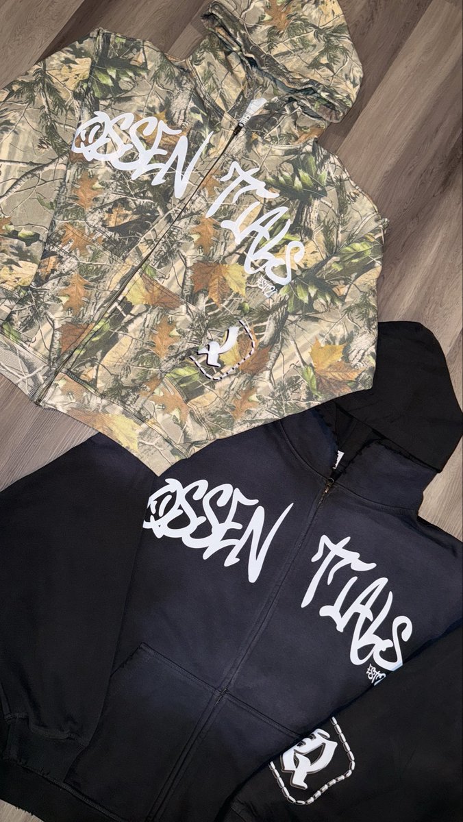 QssentialsGA's tweet photo. Back in action 🪵🍁🔥 Hoodie zips &amp; caps and more stock onna site. Live now 🛍️ https://t.co/CxJk8VYx2L