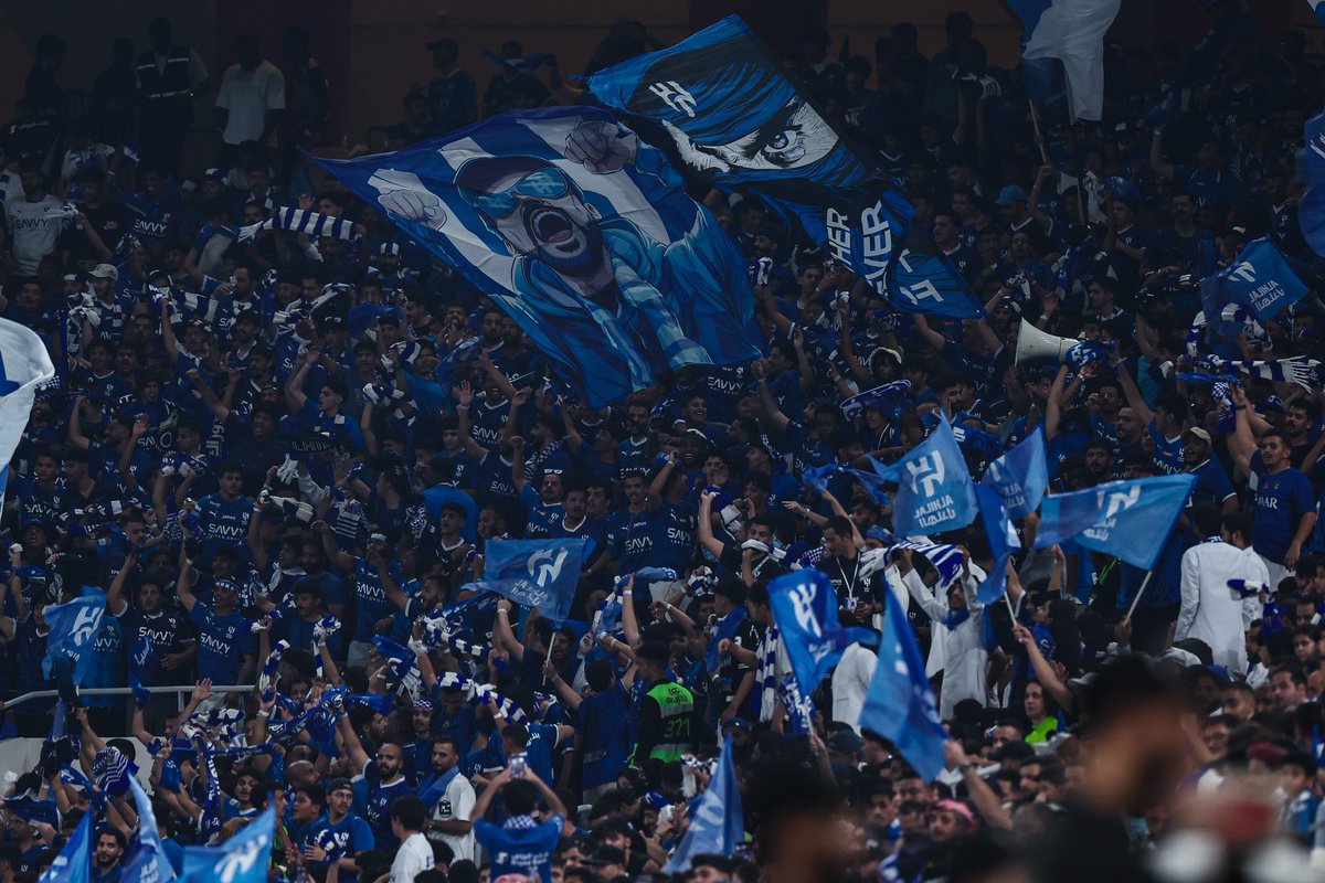 جدة زرقاء دائمًا وأبدًا ☝️💙