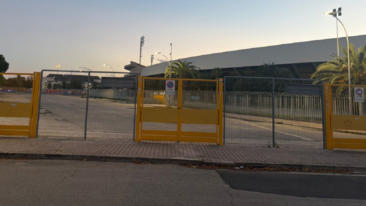 Picenotime (@picenotime) on Twitter photo Sambenedettese-Ascoli, Massi invita al "Riviera delle Palme" sindaci dei comuni rimasti esclusi dalle restrizioni di sicurezza picenotime.it/it/pagine/59F8… #CoppaItaliaSerieC #SambenedetteseAscoli #SambAscoli Sambenedettese-Ascoli, Massi invita al "Riviera delle Palme" sindaci dei comuni rimasti esclusi dalle restrizioni di sicurezza picenotime.it/it/pagine/59F8… #CoppaItaliaSerieC #SambenedetteseAscoli #SambAscoli
