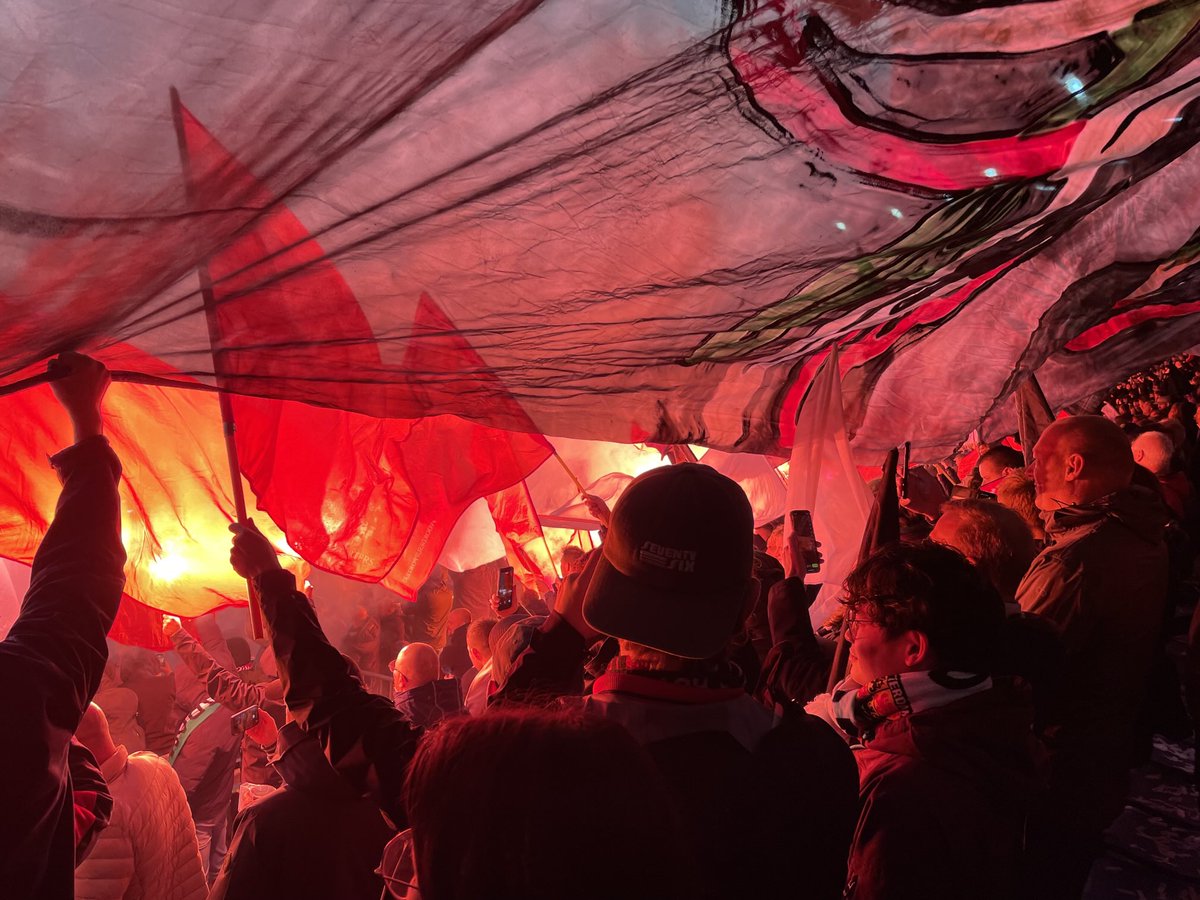 Eerste 3 punten zijn binnen op Europees  gebied dit seizoen ….Zondag 6 punten wedstrijd….zin an..👍👌👊