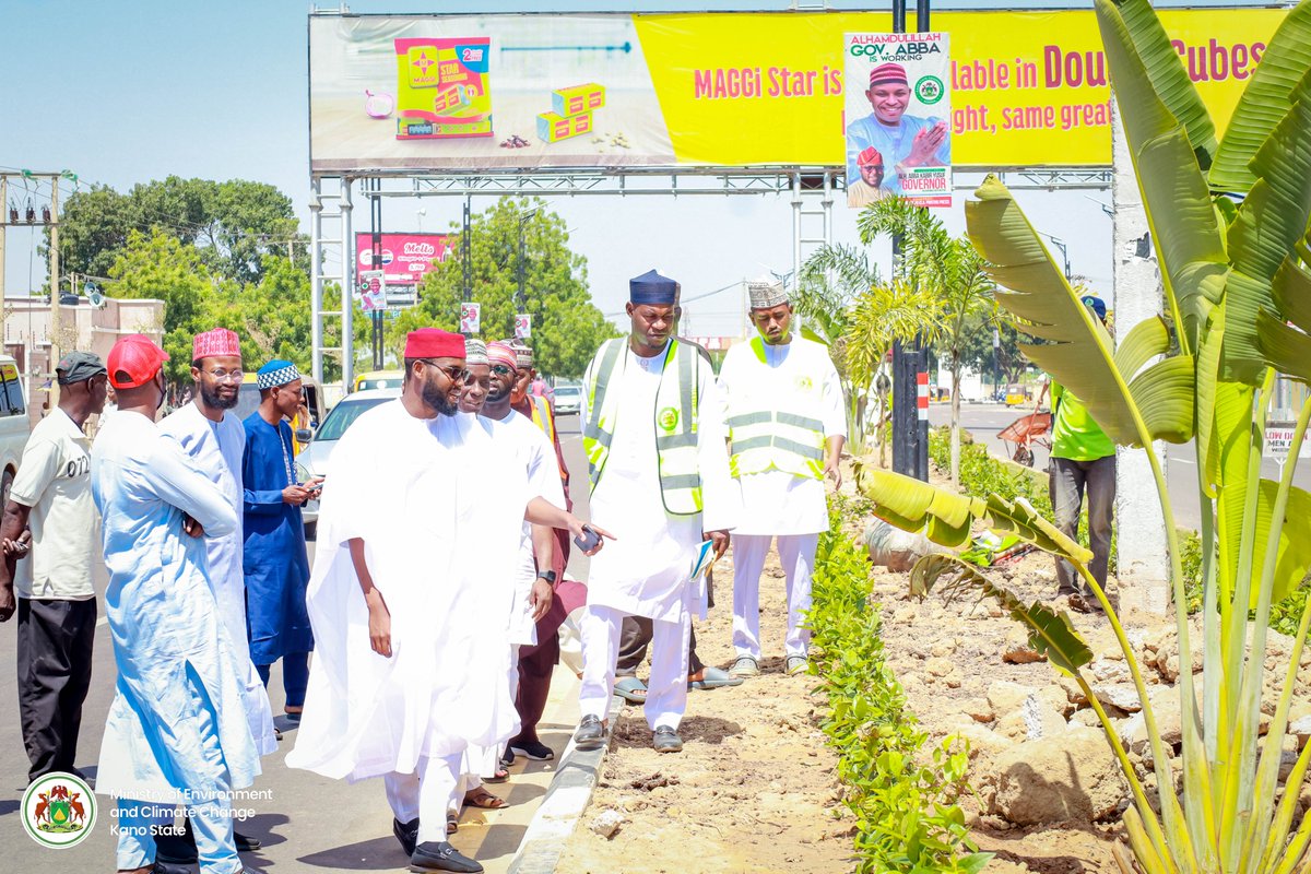 DahirMHashim's tweet image. Following some complaints presented to us, today we carried out an on-the-spot inspection of some of the areas where we are beautifying roads with trees. During the visit, we assessed their current condition and established appropriate measures to ensure their proper health and…