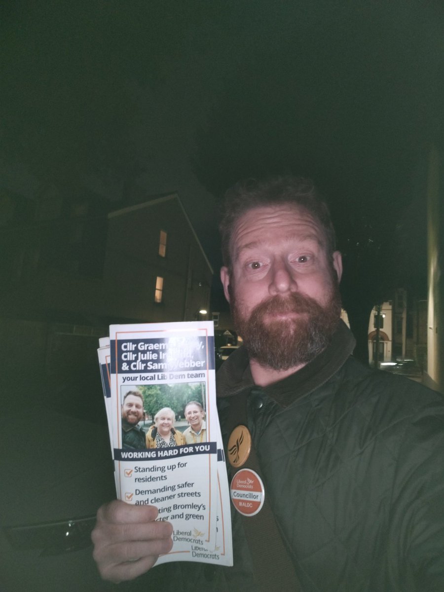 graeme_l_casey's tweet image. Never too late to spread the good word to the people of #BromleyTown. #VoteLibDem