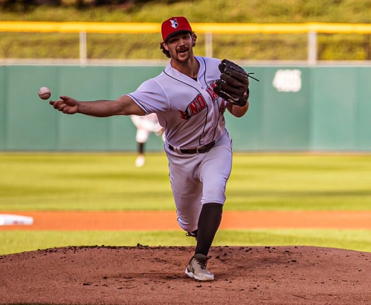 Ari Alexander tweet media