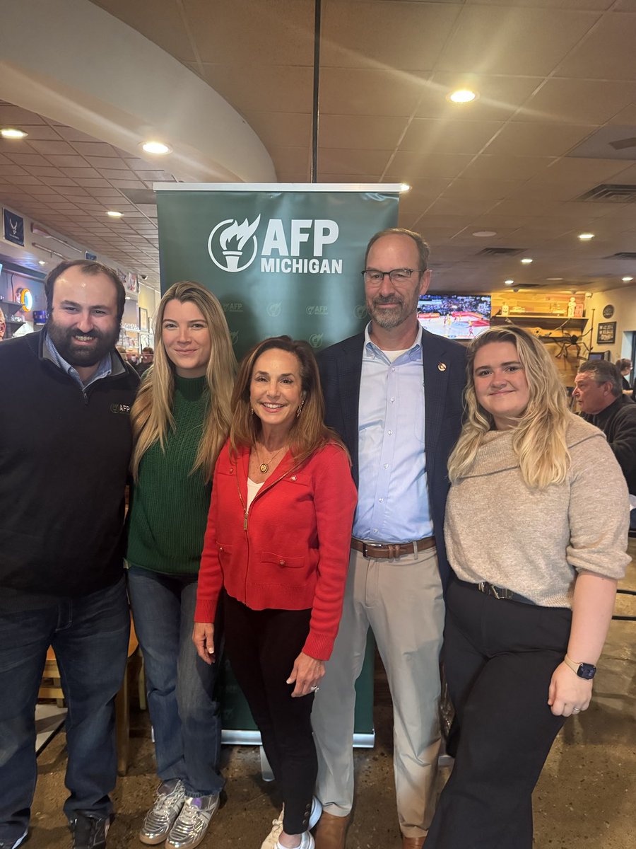 Chairwoman McClain is always so generous with her time. She spent 1 1/2 hours with us, and 50 of her constituents, to listen to them talk about their concerns regarding the Schumer Shutdown.  
Thank you Chairwoman.