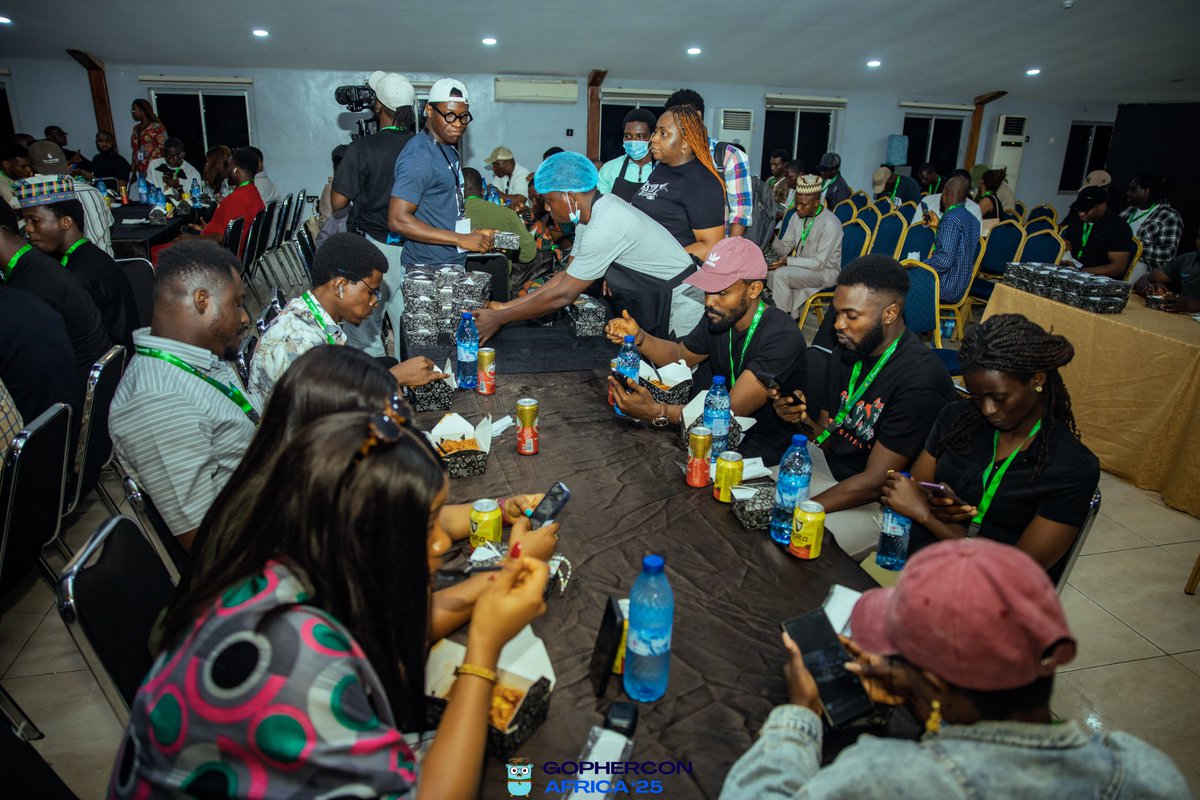 gophers_africa's tweet image. What a day at #GopherConAfrica 2025!💙
From K8s & AI to Go internals, tools, and concurrency — today was packed with insight and community energy.
Huge thanks to all speakers & gophers who made it amazing.
See you tomorrow for more Go magic! #GoLang #GopherConAfrica2025 #gca25