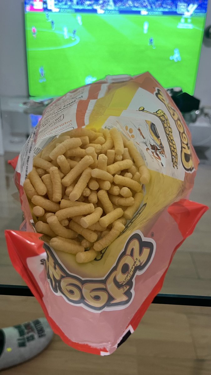 NoeeGuillen's tweet photo. 1,50€ por esto. A cada vez peor. Juzgad vosotros mismos. 
@Cheetos_Mx @CheetosEsp https://t.co/3SM2HA4NNj