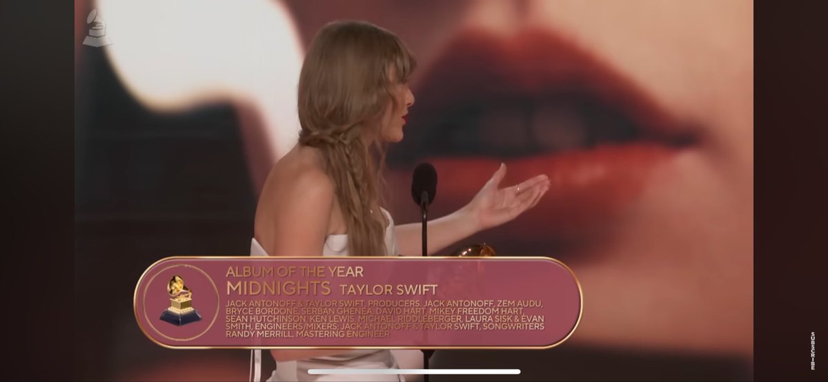 taylorscosmos | fan page tweet media