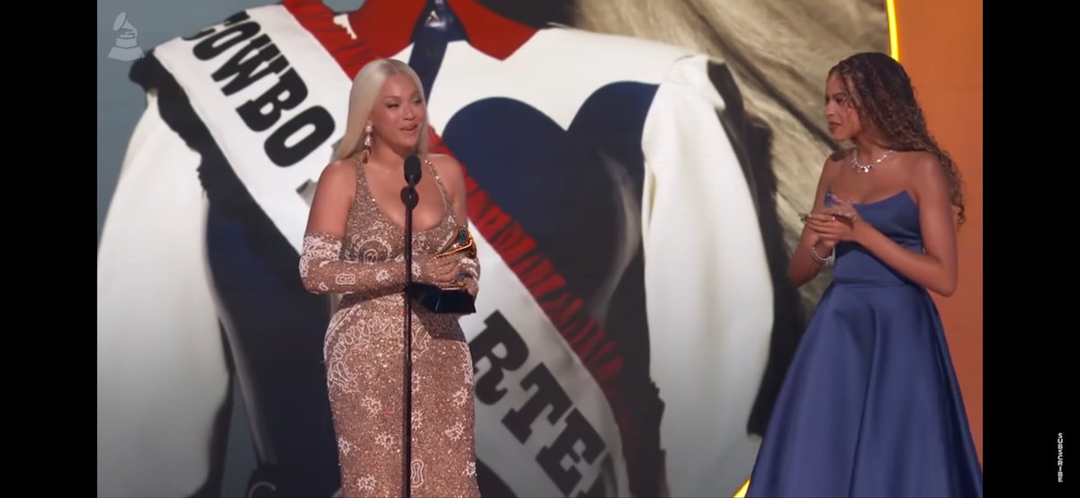 taylorscosmos | fan page tweet media