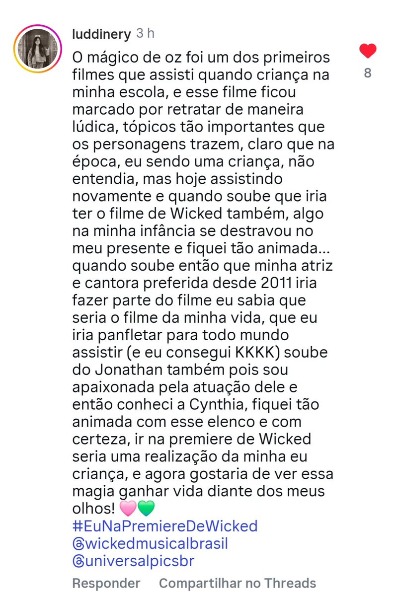 ludzzello's tweet photo. Muito esperançosa pra realizar meu sonho de ir nessa premiere que fiquei em êxtase desde quando anunciaram que viriam pra SP, sou fã desde 2011 da Ariana, fã do Jonathan pq amo Bridgerton e com Wicked pude conhecer a Cynthia também!! 🫧 #ArianatorsNaPremiere #EuNaPremiereDeWicked https://t.co/FGC3mrFhXM
