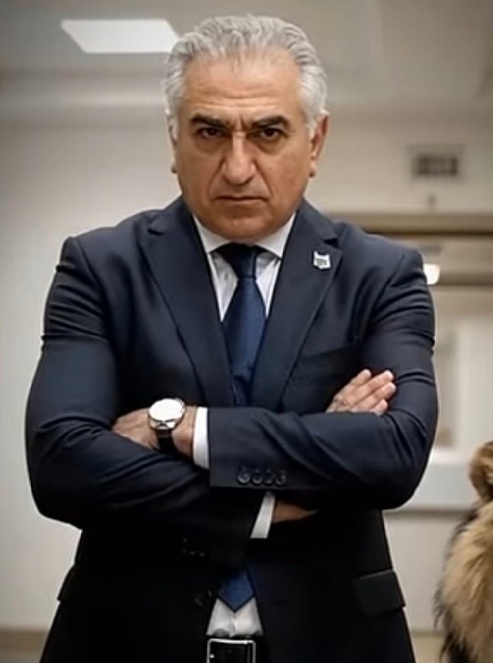 منجی tweet media