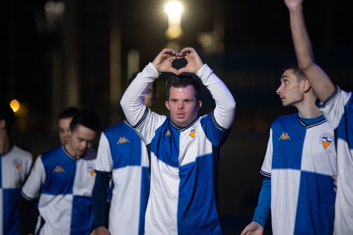 🫶🏻 Un amor incondicional que neix a Olímpia

🤩 Així hem viscut la presentació del <a href="/FutBaseCES/">Futbol Base CES</a> a la Nova Creu Alta!

#AMAM