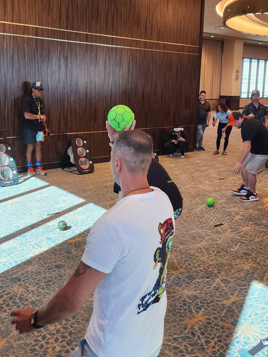 blaqclouds_WY's tweet photo. The Apes 🦍are off and running here at #ApeGames! Good luck to all the @boredapeyc members who are having fun today here in #LasVegas! 🎰 https://t.co/EnURdjYsEg