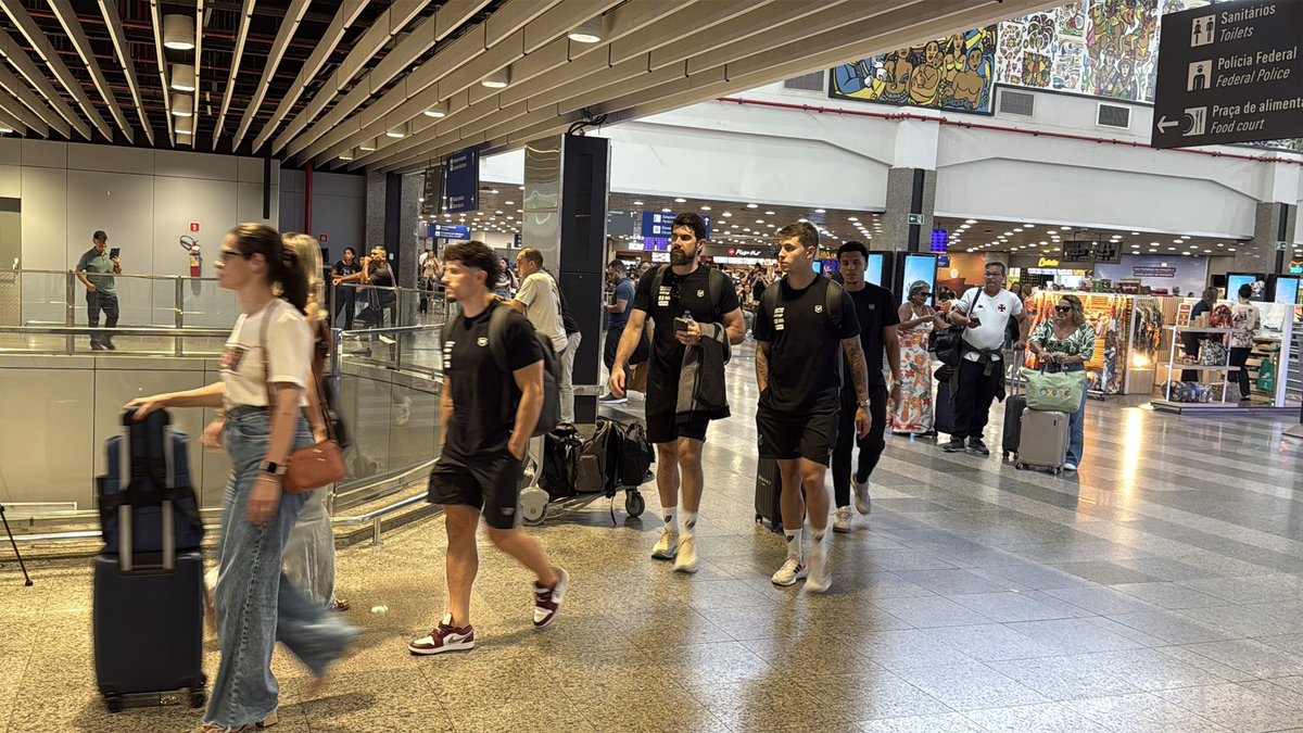 ReporterDanilo's tweet image. Ceará embarcou para enfrentar o Atlético/MG sem Marcos Victor e Dieguinho.

Todos os detalhes no Futebolês:

instagram.com/reel/DQM5tb4Cj…