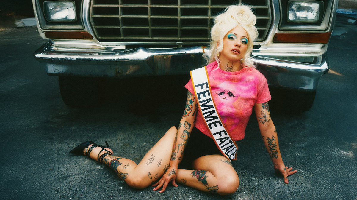 youtubemusic's tweet image. it’s giving elegance and edge 💅 @monlaferte&apos;s new album ‘Femme Fatale’ is out now → yt.be/music/FemmeFat…