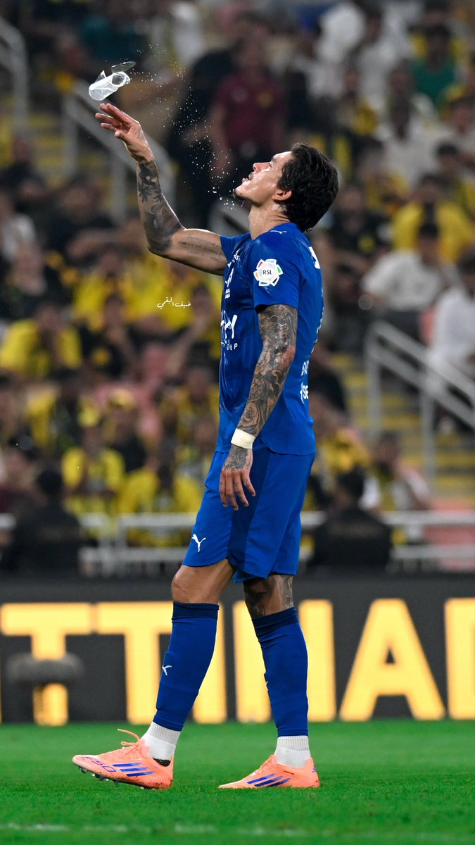 #الاتحاد_الهلال

باختصار

.