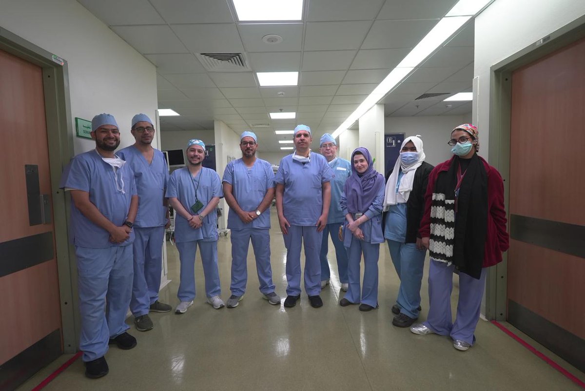 في إنجاز طبي سعودي لأول مرة بالشرق الأوسط..
.
على يد أمهر الأطباء السعوديين .. فريق بمدينة الملك عبدالله الطبية يزرع أصغر سماعة عظمية في العالم لأول مرة بالشرق الأوسط، في خطوة تعزز ريادة المملكة في الابتكار الطبي.