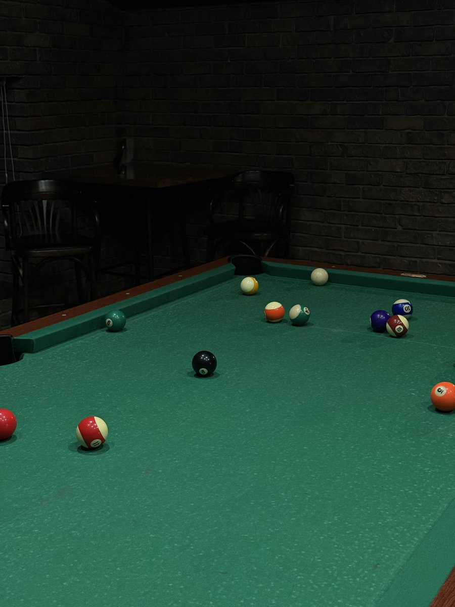 meowmacito's tweet photo. What kind of billiards do you prefer Russian or American? 🎱 https://t.co/ajuI55qPao