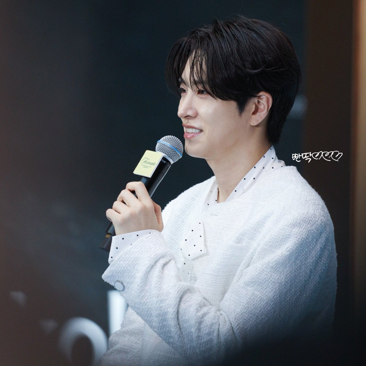 251024 Press Conference 

영재 진짜로 왕자...🤴 

#영재 #YOUNGJAE <a href="/ChoiArs_YJ/">YOUNGJAE</a> 
#YoungjaeAsiaTour #Fermata #Fermata_inBKK