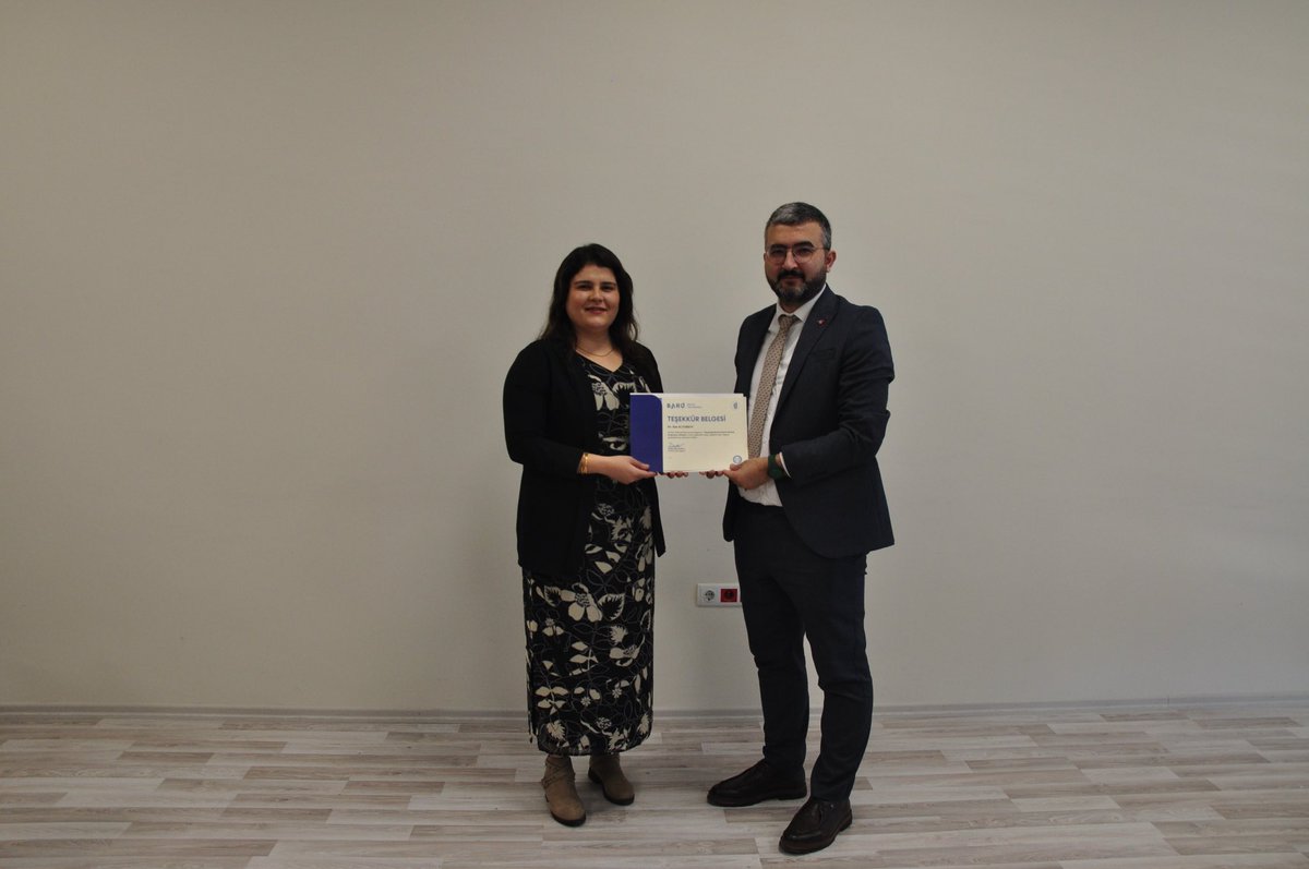 Mesleki Söyleşiler -2 programımız kapsamında, bugün Akademik İnsan Kaynağı Şube Müdürlüğünde görev yapan Şef Satı Altunsoy tarafından “Yükseköğretimde Doktora Sonrası Araştırmacı İstihdamı” konulu eğitim gerçekleştirildi. Eğitimde, doktora sonrası araştırmacı istihdamına ilişkin