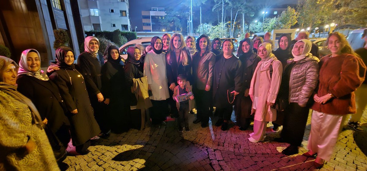 📍Ataşehir

Üç kademe mahalle başkanlarımızla bir araya gelerek verimli bir istişare toplantısı gerçekleştirdik.

Teşkilatımızın her kademesinde görev yapan dava arkadaşlarımızla birlik, inanç ve azim içerisinde; ülkemizi #TürkiyeYüzyılı hedeflerine taşımak için kararlılıkla