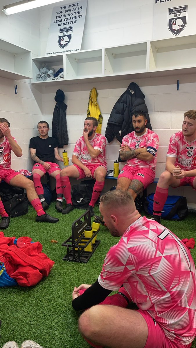 HT 2-1 #STEAMTEAM 

good, well contested game here <a href="/BurnhamFC1878/">Burnham Football Club</a> 

Healthy crowd of 160 tonight 👏 

<a href="/EastBerkshireFL/">East Berkshire Football League</a> <a href="/fiberkshire/">Football in Berkshire</a>