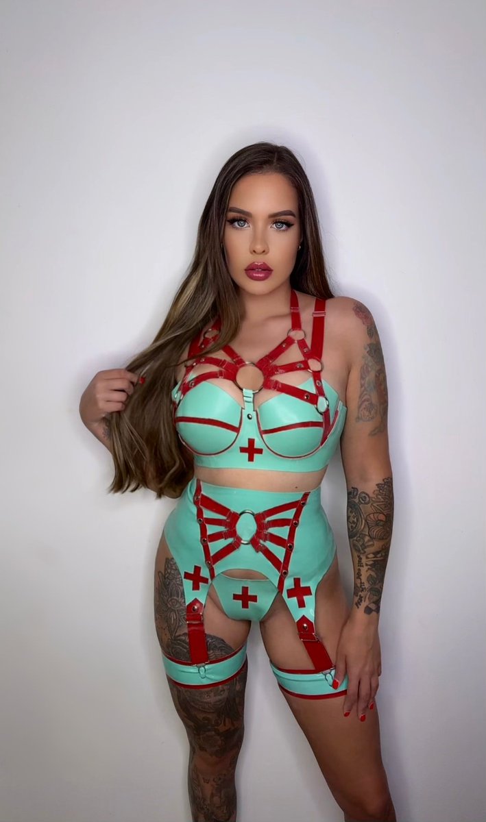 Don't ever beg for me to let you out, don't even try 😈

FEMDOM | FINDOM

FREE ENTRY TO MY SITE IN THE COMMENTS👇🏻