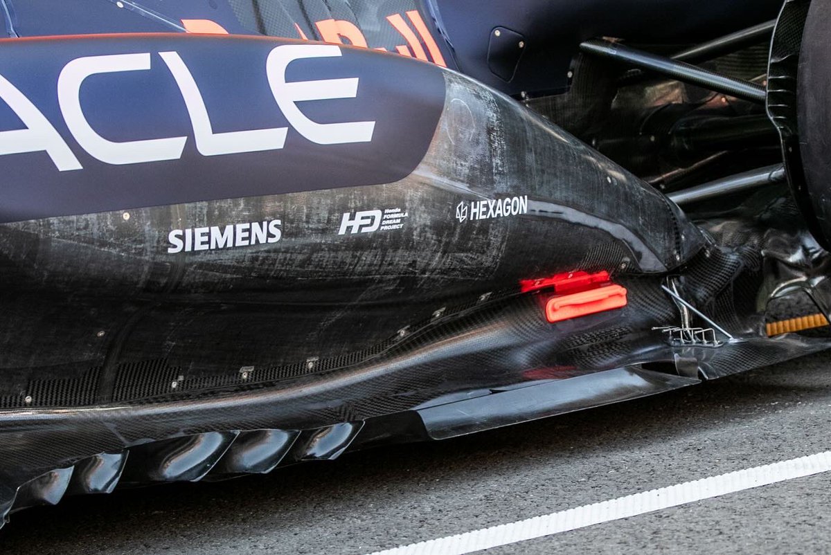 Hi guys,

Gathering data, ready for FP1 #MexicanGP 🏎️
.
#xaviimages #aeroporn #f1technicalphotographer 📸 #F1Tech #F1 #formula1 #F1ESTA
.