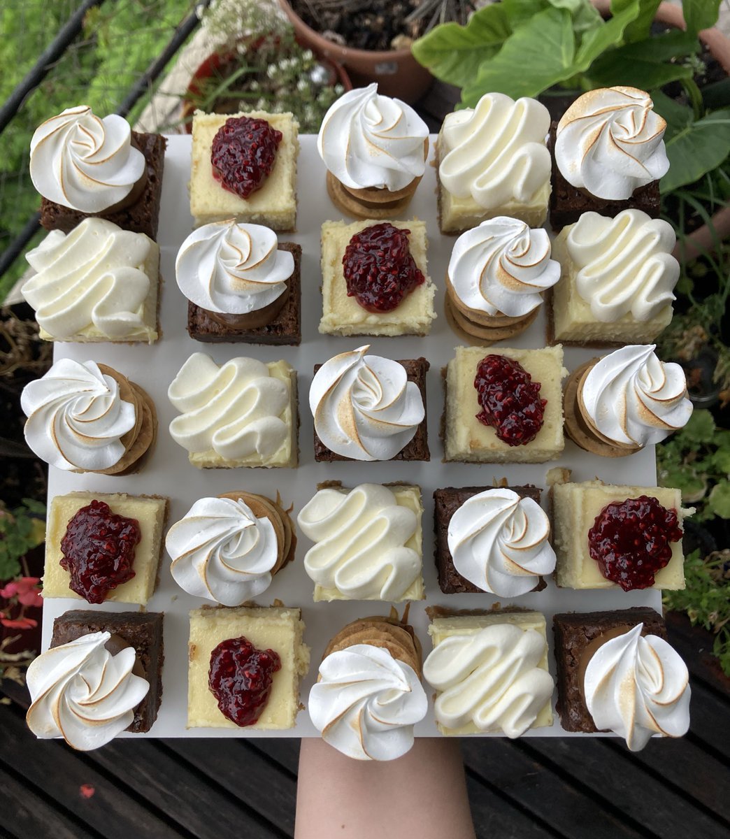 Azupuma's tweet image. Bendita sea la temporada de frutillas