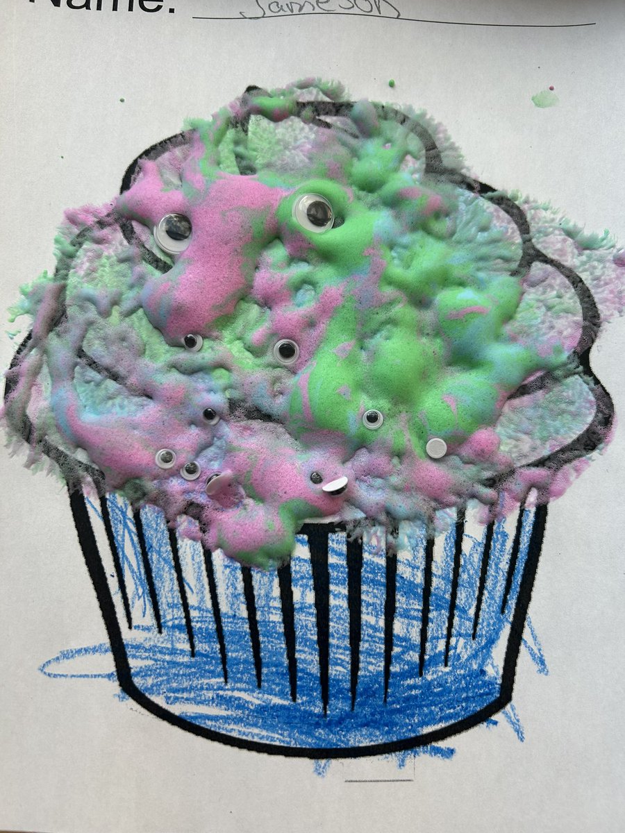 Pre school read “Monster Baker” and had fun with puffy paint to make their own monster cupcakes!