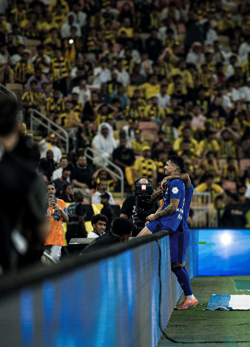 ＩＣＯＮＩＣ!🤯💙