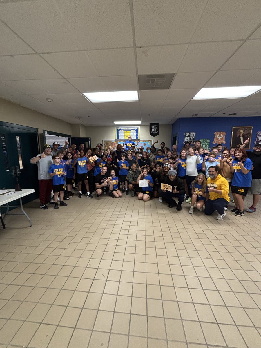 FULTON678PE's tweet photo. Family to PE Week. Day 5 https://t.co/3TN07B4OZh