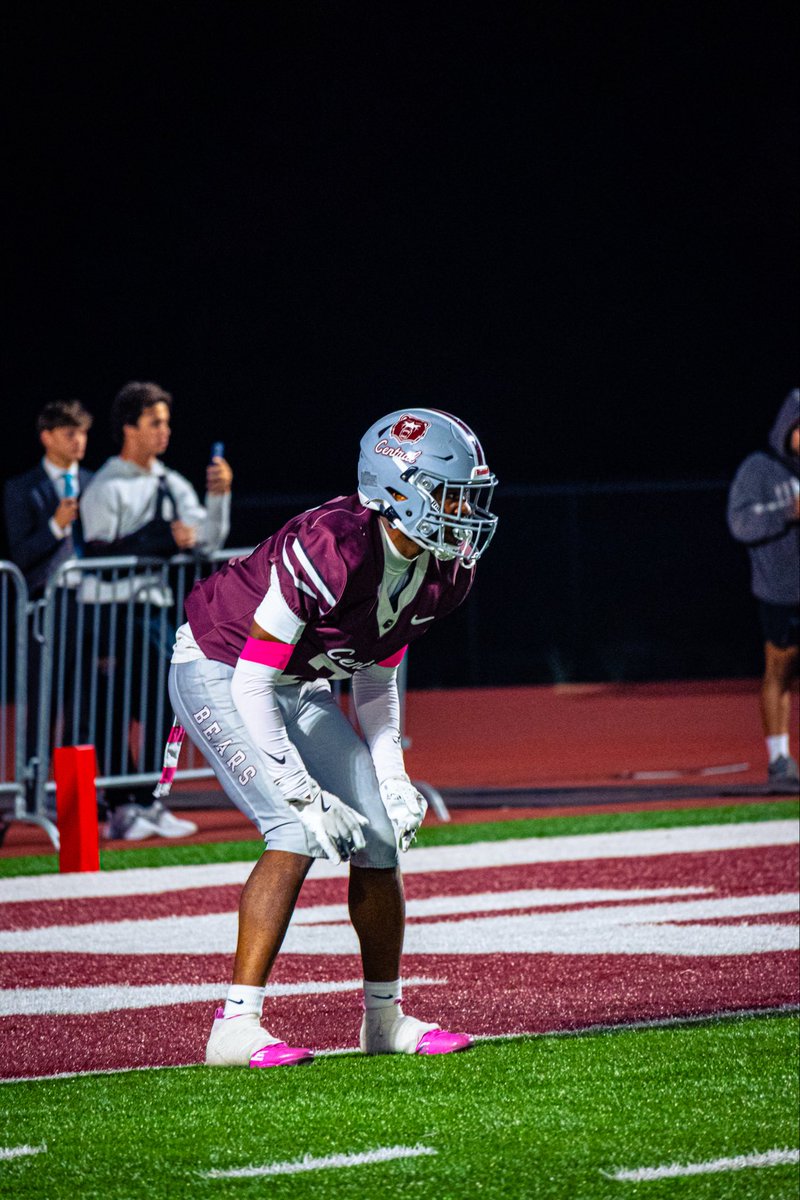 *8/9 games played* Reg. season
7 Forced incompletion 
6.5  PBUs
(16 Targets)
40 Tot. Tackles (21 Solo)
2 TFLs
1.5 Force Fumble
1 Field Goal Blocked
1 Pick

hudl.com/v/2T2afg