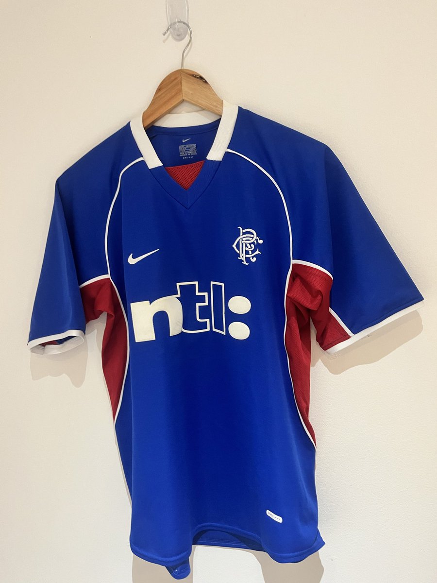 Ross Edmonds Football Shirts (@rossedmonds91) on Twitter photo 🔴⚪️🔵
Four classics 😮💨 🔴⚪️🔵
Four classics 😮💨