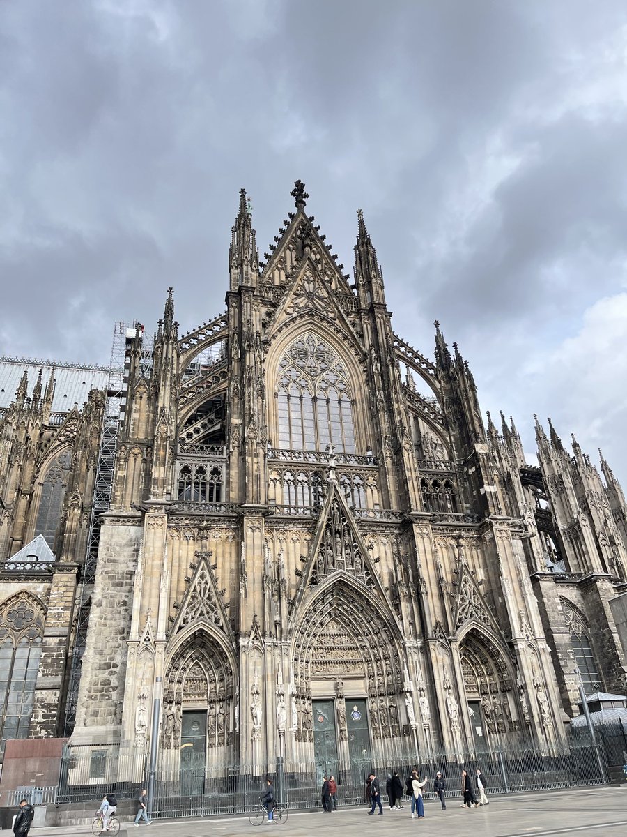 mhb1188's tweet photo. 22.10.25💫Köln https://t.co/zNtvh1DR9d