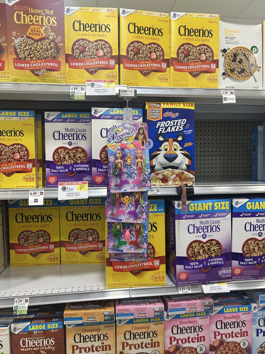 mardilgras's tweet photo. Fave part of the grocery store: completely irrelevant toy blocking product of massive conglomerate https://t.co/NRaAQHKk8l