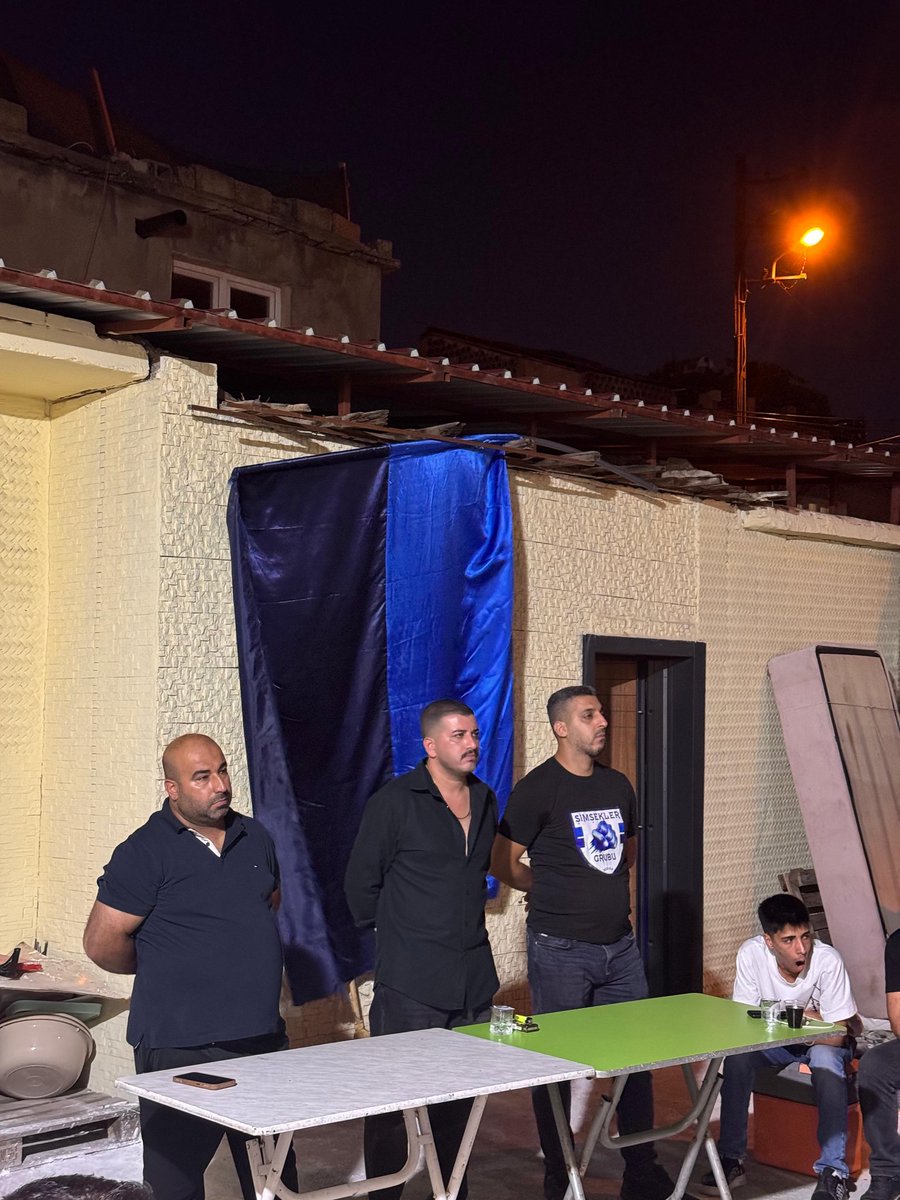 Bizim kıblemiz belli..
<a href="/ishakaksoy7/">ishak aksoy</a> 
<a href="/ErgucuSercan/">SercanErgücü</a> 
<a href="/OsmanYildiz1940/">Osman Yıldız</a>