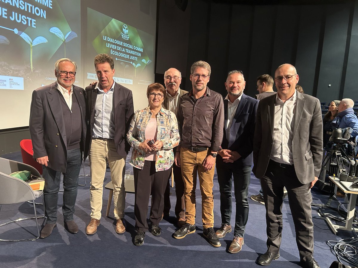 ChLambert_FICT's tweet image. 2/2 « Le dialogue social comme levier de la #transition écologique juste » était le thème de la conférence sociale 2025 @paysdelaloire 
La confiance entre partenaires sociaux est la clé pour adapter les #formations et les compétences, construire des visions nouvelles avec un…